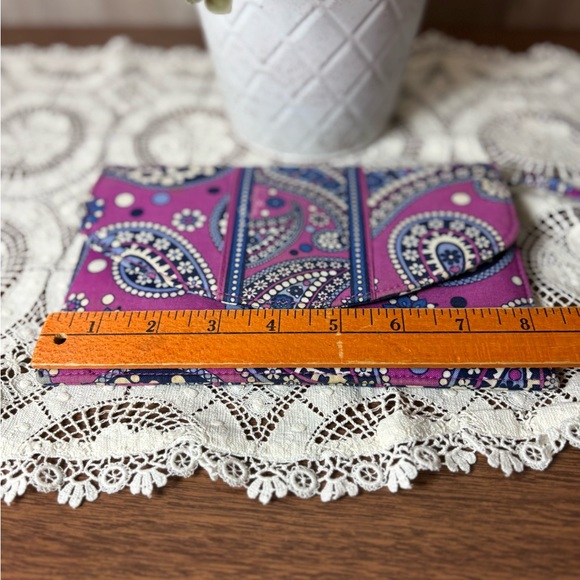 Vera Bradley Boysenberry Travel Envelope Wallet Credit Card Holder Retired - Picture 10 of 11